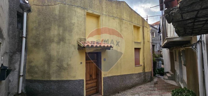 莫塔卡马斯特拉半独立房屋