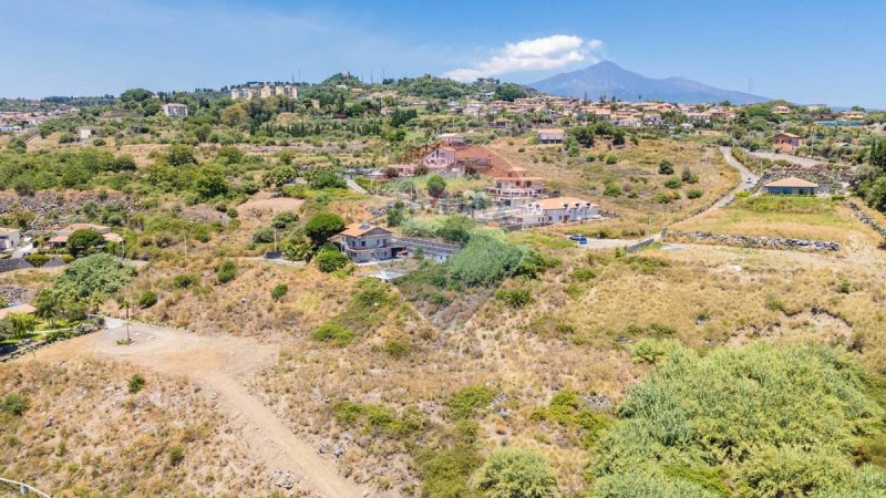 Terreno agrícola en Aci Castello