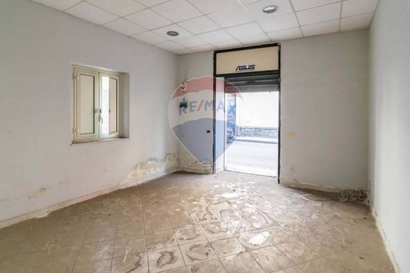 Zakelijk onroerend goed in San Giovanni la Punta