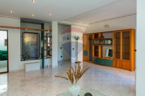 Apartamento en Carlentini