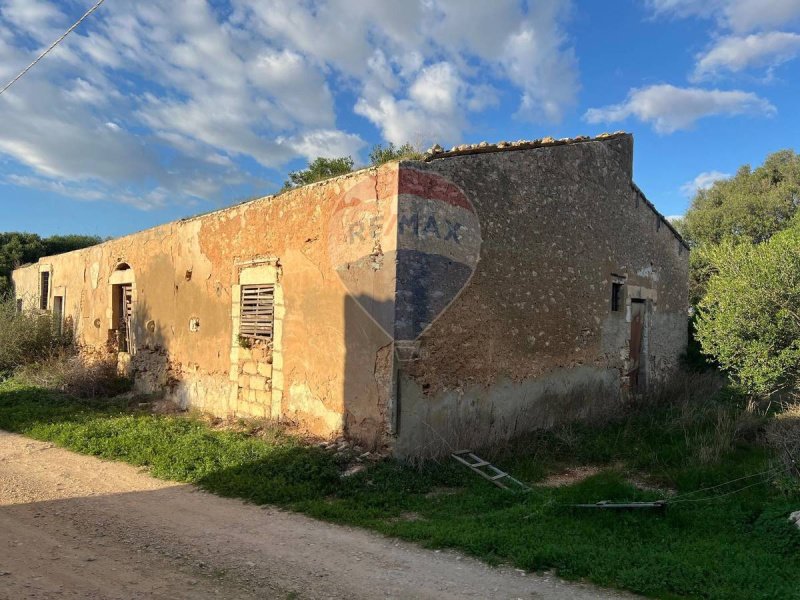 Сельский дом в Санта-Кроче-Камерина