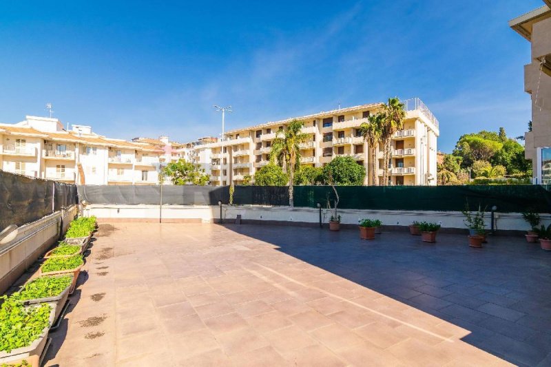 Apartamento em Catânia