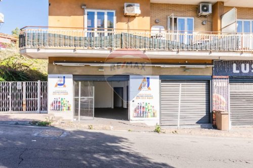 Immobile commerciale a Sant'Agata li Battiati