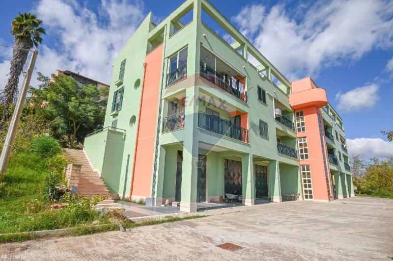 Apartamento en Caltagirone
