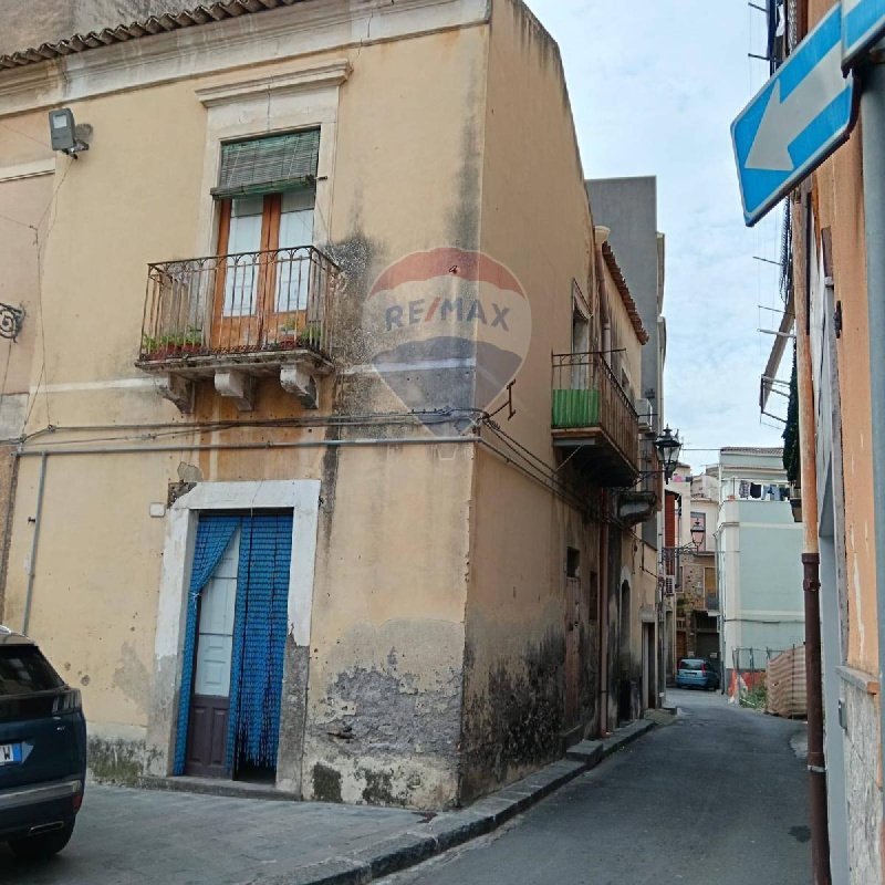 Maison individuelle à Adrano