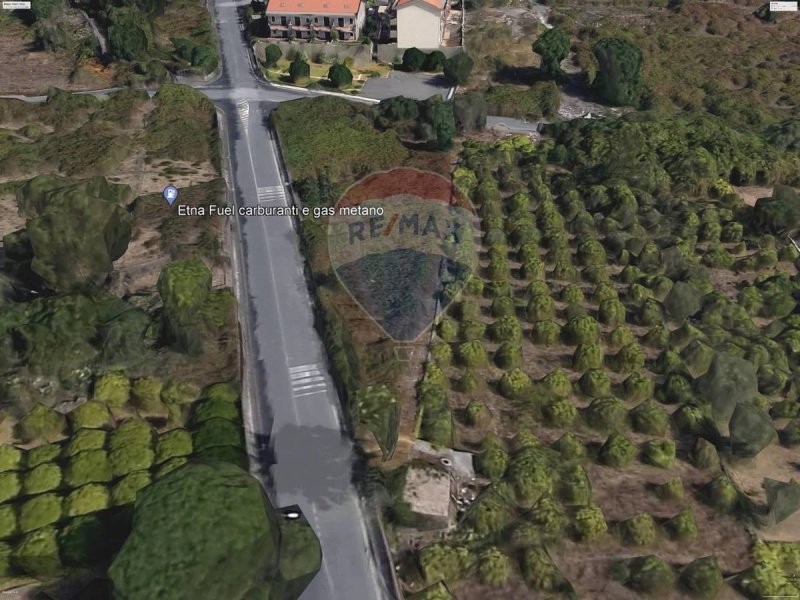 特雷梅斯蒂耶里-埃特内奥建筑用地