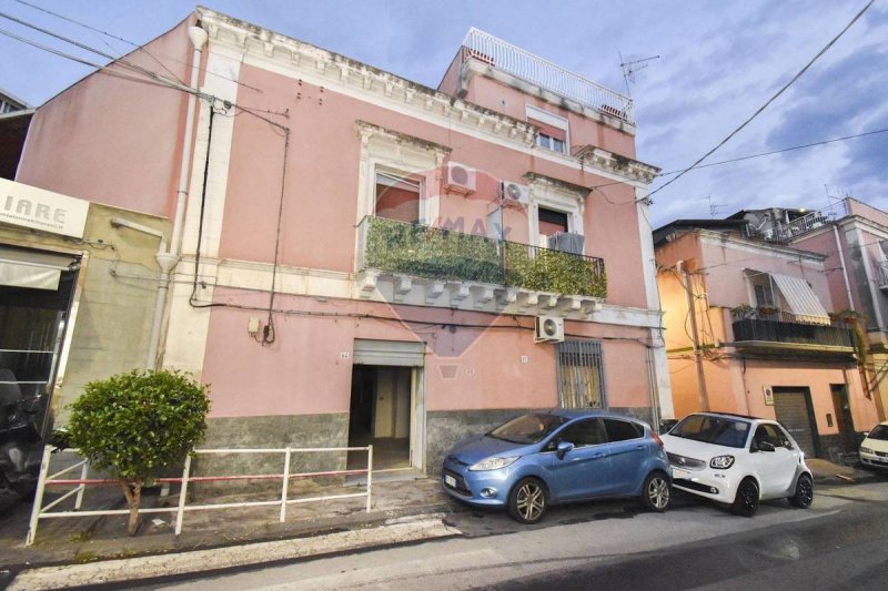 Zakelijk onroerend goed in Catanië