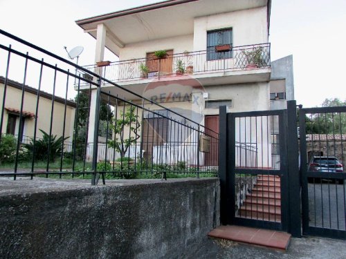 Half-vrijstaande woning in San Gregorio di Catania