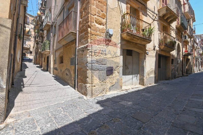 Apartamento em Caltagirone