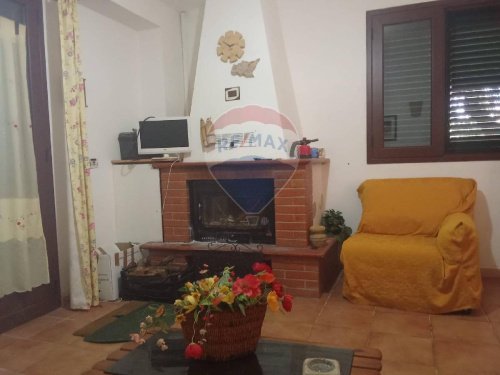 Vrijstaande woning in Niscemi