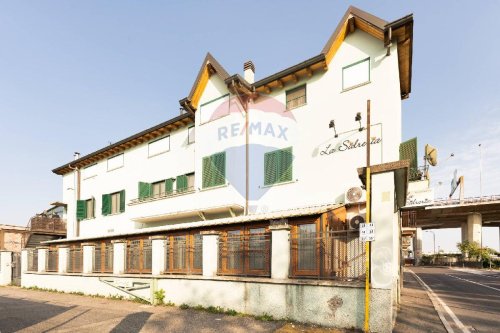 Half-vrijstaande woning in Milaan