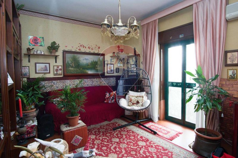 Half-vrijstaande woning in Pedara