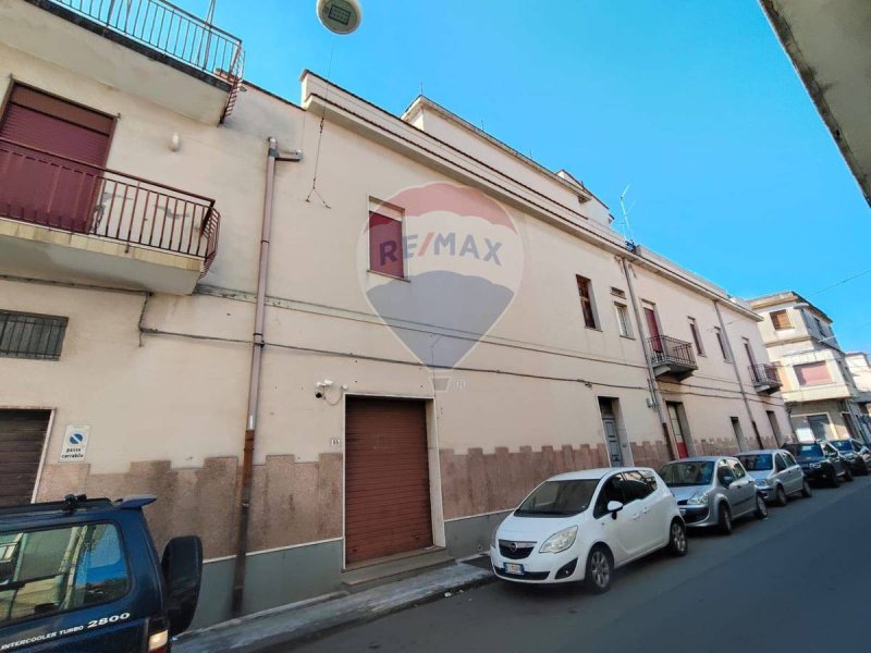 Commercial property in Mascali