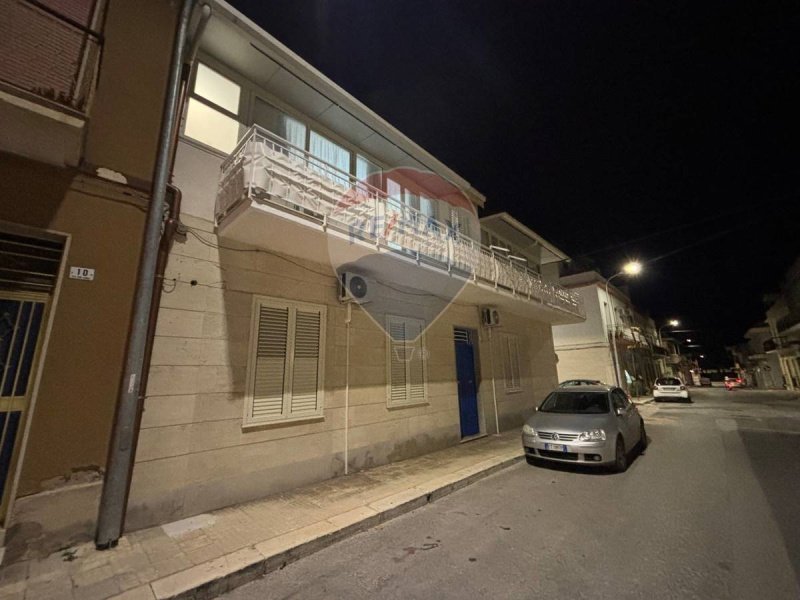 Apartamento en Avola