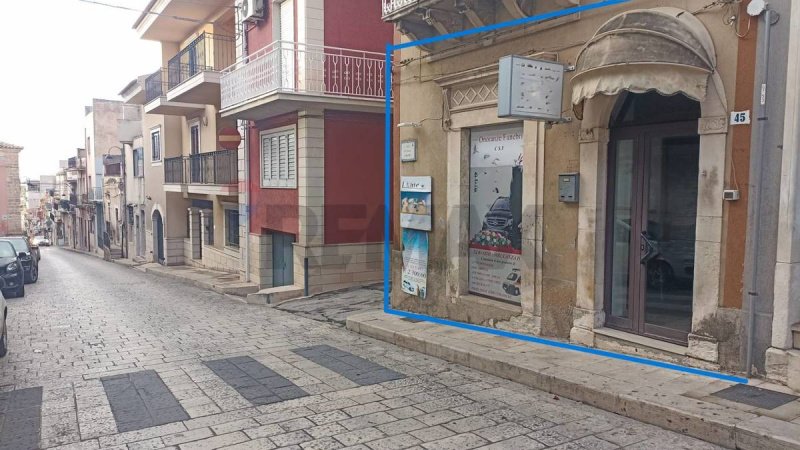 Zakelijk onroerend goed in Comiso