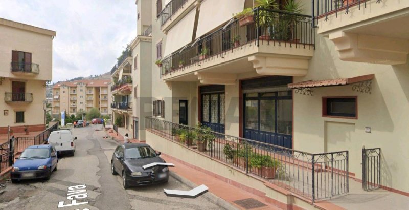 Commercial property in Enna
