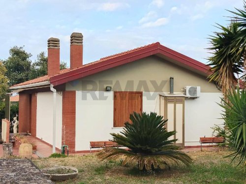 Вилла в Ачиреале