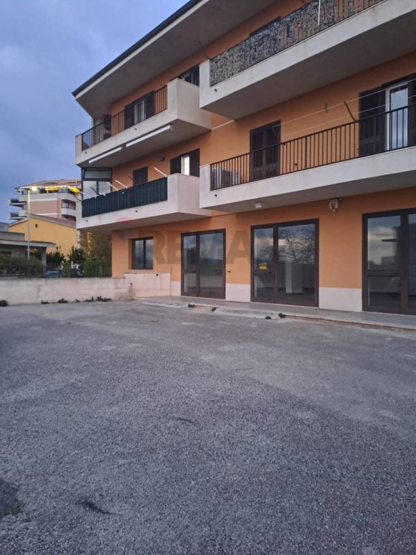 Edifício comercial em Módica