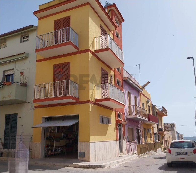 Особняк в Испика