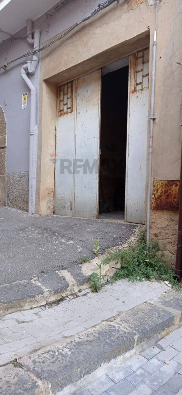 卡尔塔吉罗内公寓