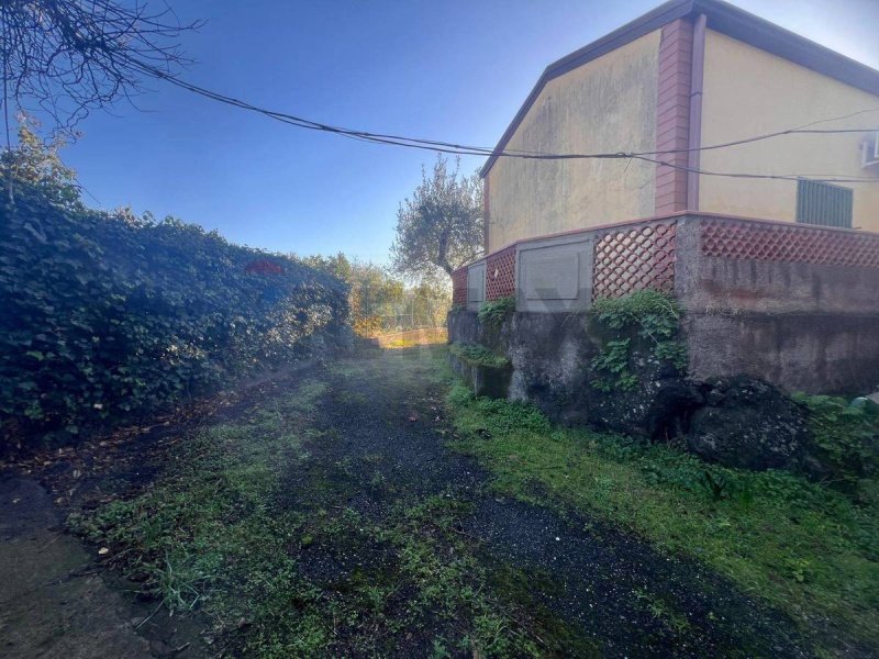 Особняк в Сан-Пьетро-Кларенца