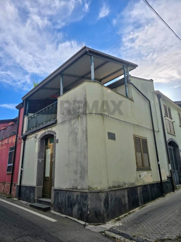Casa independiente en Piedimonte Etneo