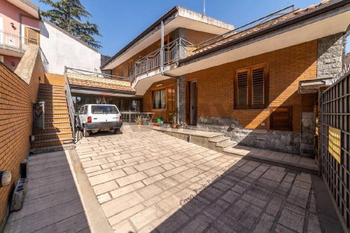 阿奇卡泰纳公寓