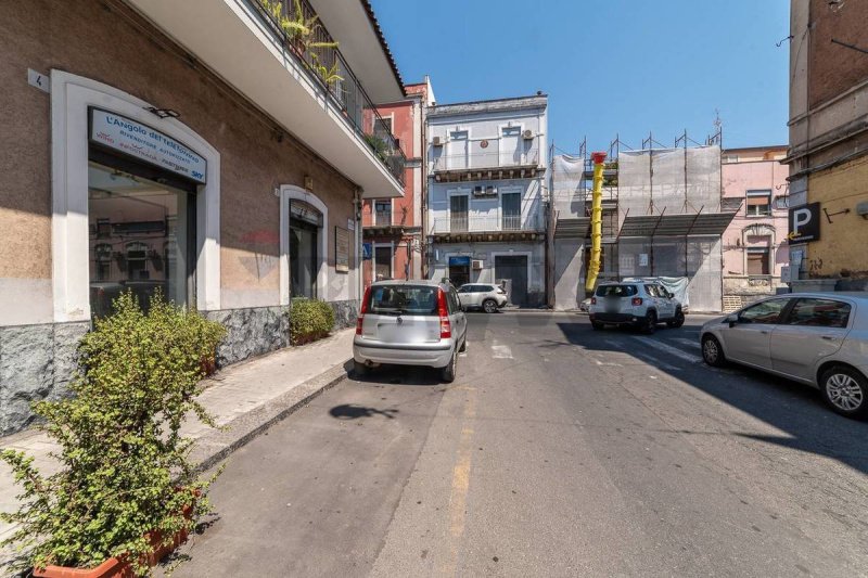 Kommersiell byggnad i Catania
