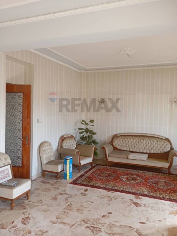 卡尔塔吉罗内公寓