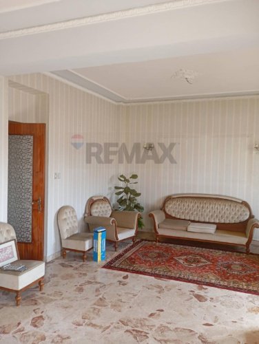 卡尔塔吉罗内公寓