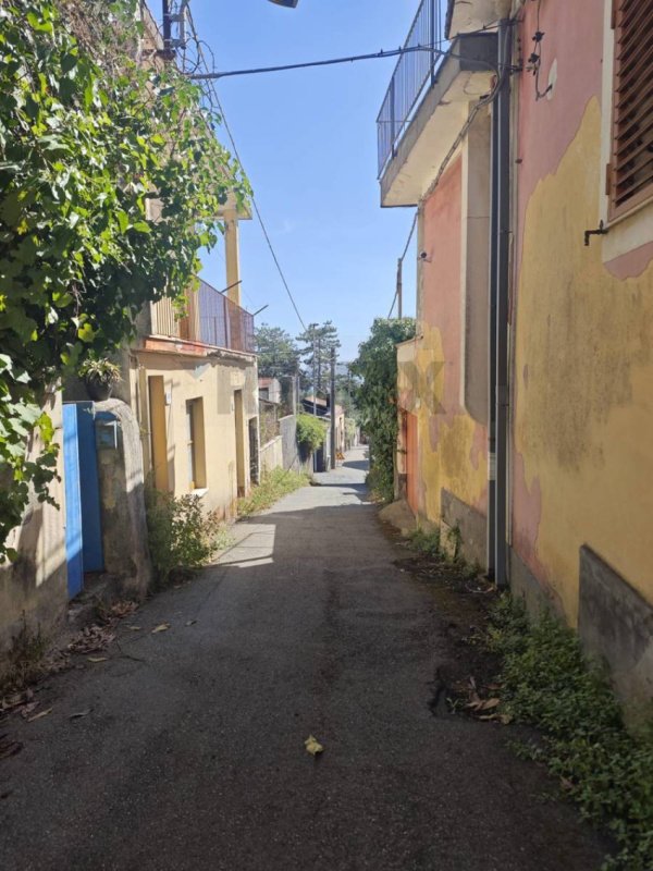 Casa indipendente a Zafferana Etnea