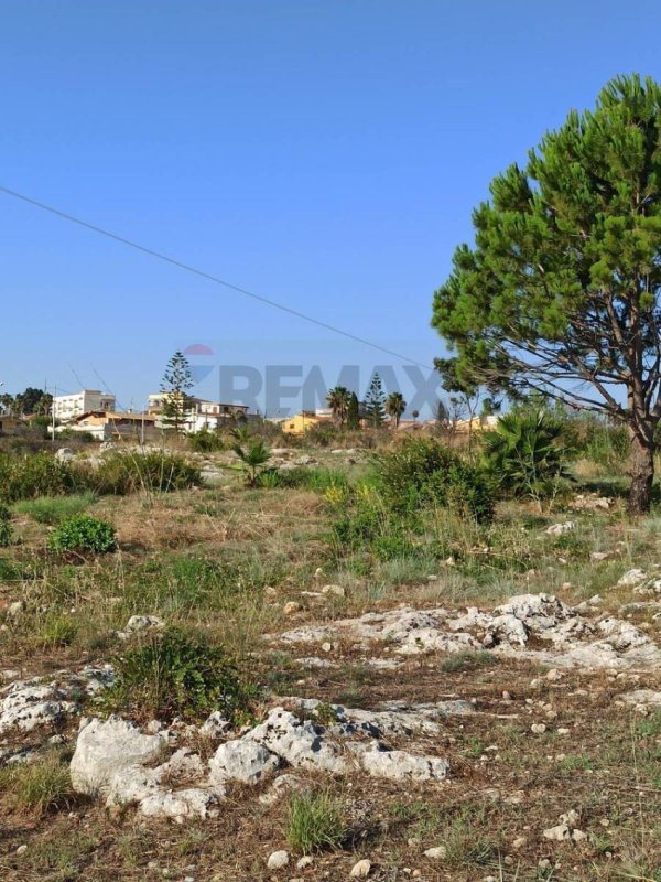 Terrain à bâtir à Melilli