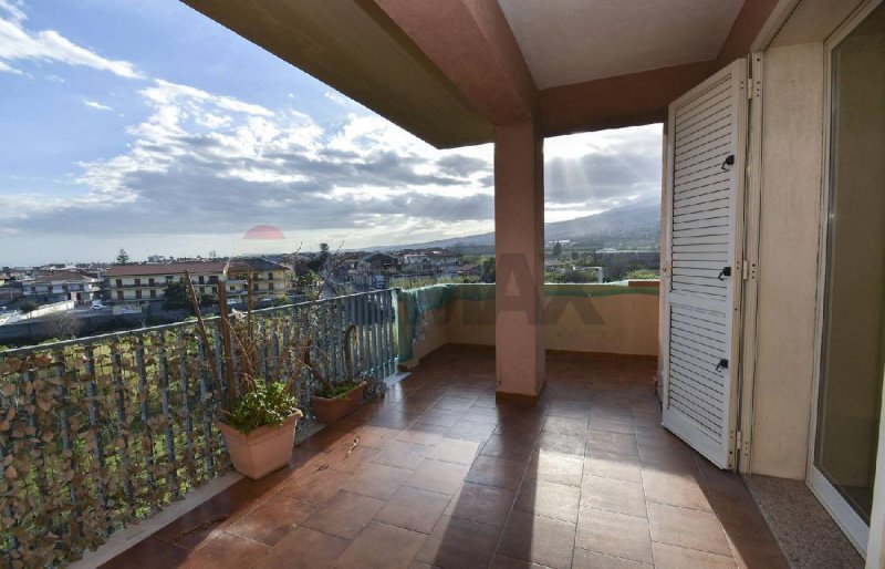 Квартира в Фьюмефреддо-ди-Сицилия