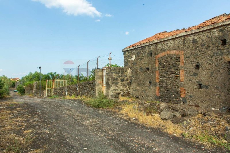 Сельский дом в Ачиреале