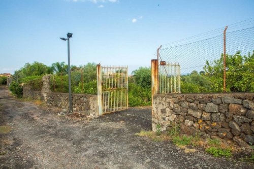 Сельский дом в Ачиреале