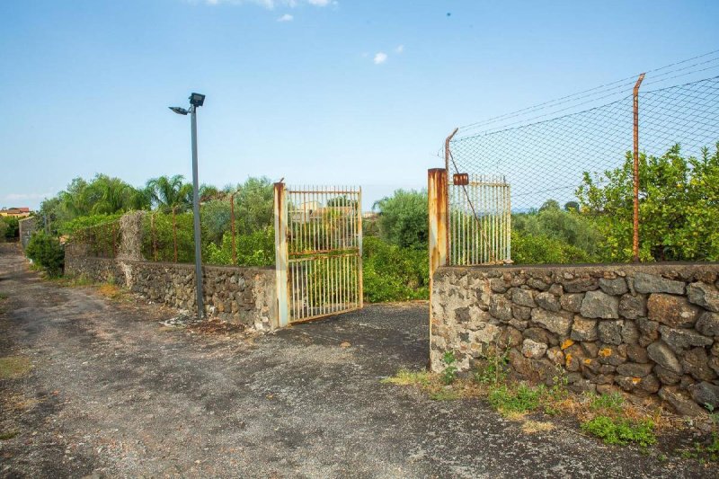 Сельский дом в Ачиреале