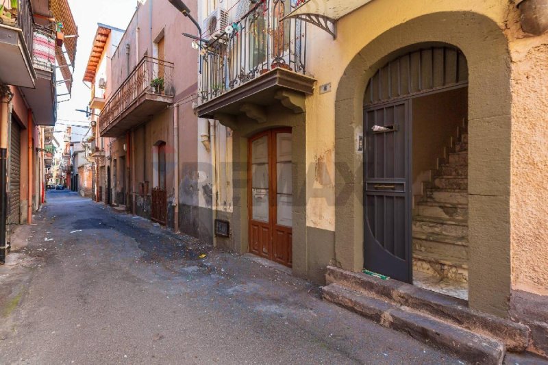 3 Bedrooms Apartment for sale in Adrano [798093] | Gate-away®