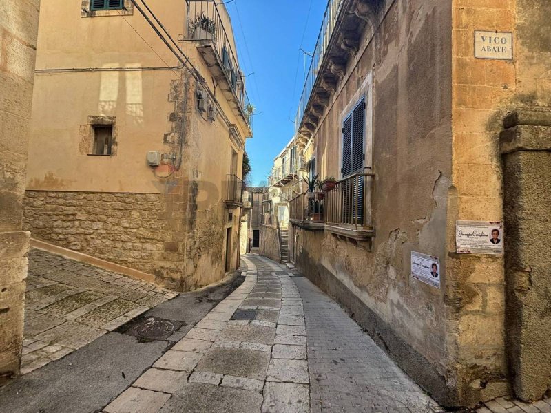 Detached house in Modica