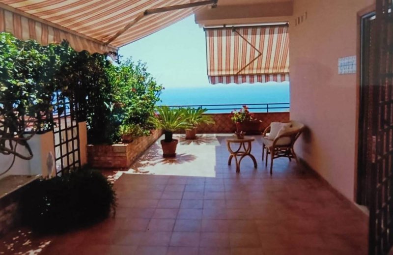 Appartement in Letojanni