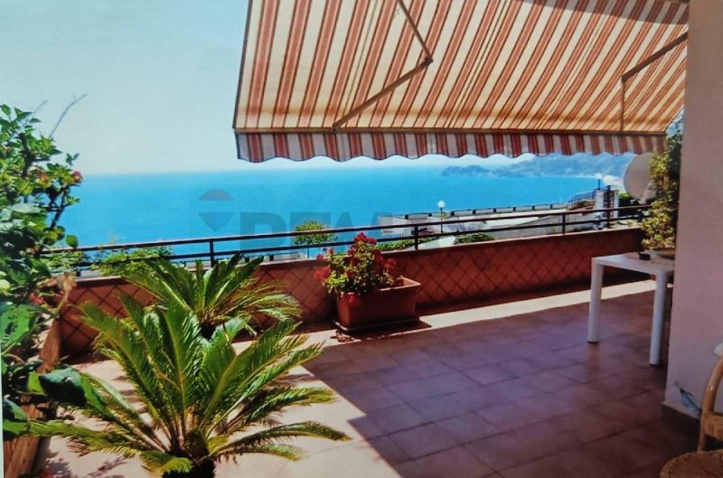 Appartement in Letojanni