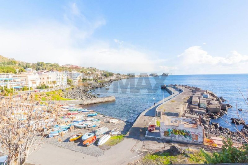 Vrijstaande woning in Aci Castello