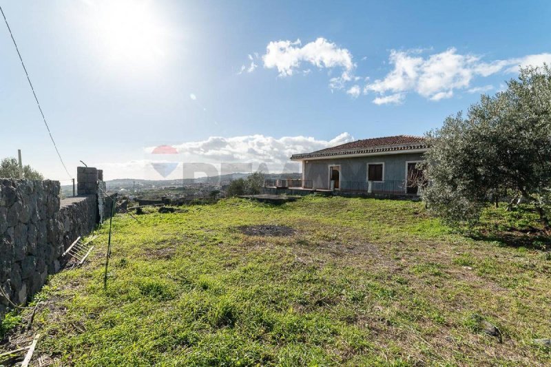 6 Bedrooms Semi-detached house for sale in Acireale [798950] | Gate-away®