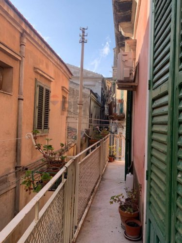 Casa independiente en Modica