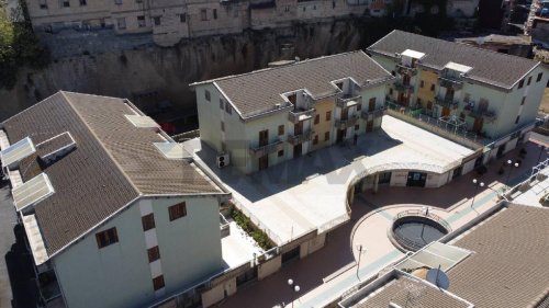 伦蒂尼商业房产