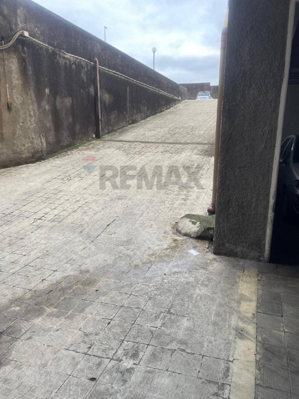 Zakelijk onroerend goed in Catanië