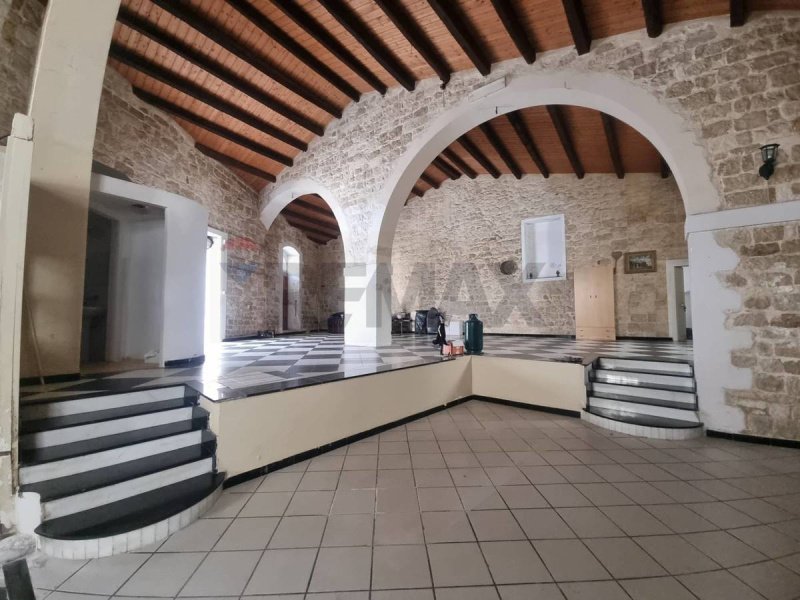 Local commercial à Scicli