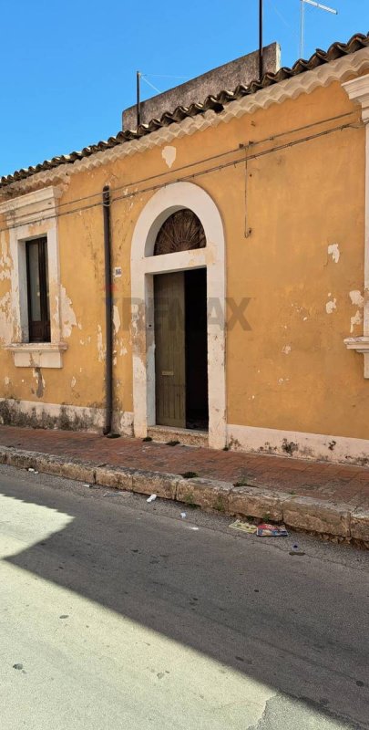 Maison individuelle à Canicattini Bagni