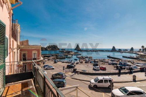 Maison individuelle à Aci Castello
