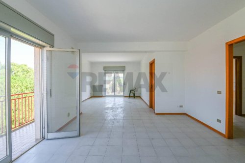 卡尔塔吉罗内公寓