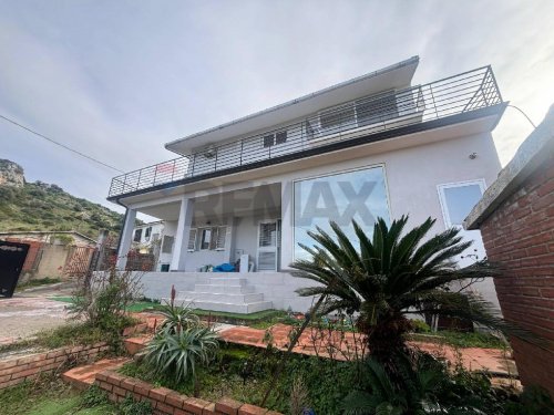 Villa in San Fratello